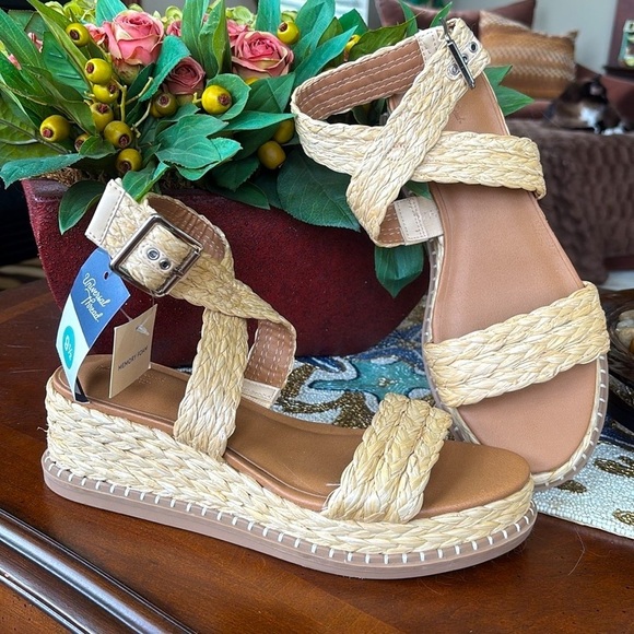 Brand New Universal Kayla Wedge Heels Memory Foam Insole Platform Ankle Sandals - Picture 1 of 16